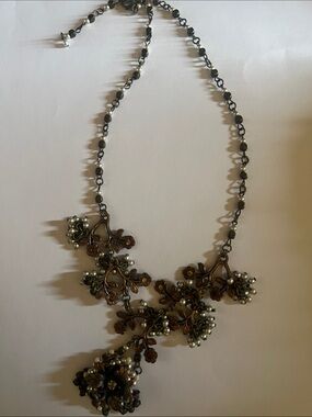 Vintage pearl and brass tone necklace